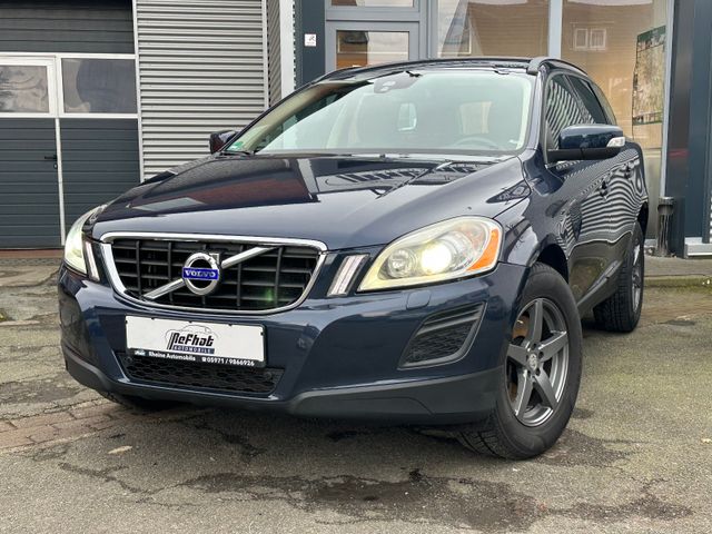 Volvo XC 60 Momentum 2WD*PDC*NAVI*SHZ*AHK*MFKL*