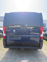 Peugeot Boxer Kasten 333 L1H1 Pro BlueHDi 160 - blaue Peugeot Boxer