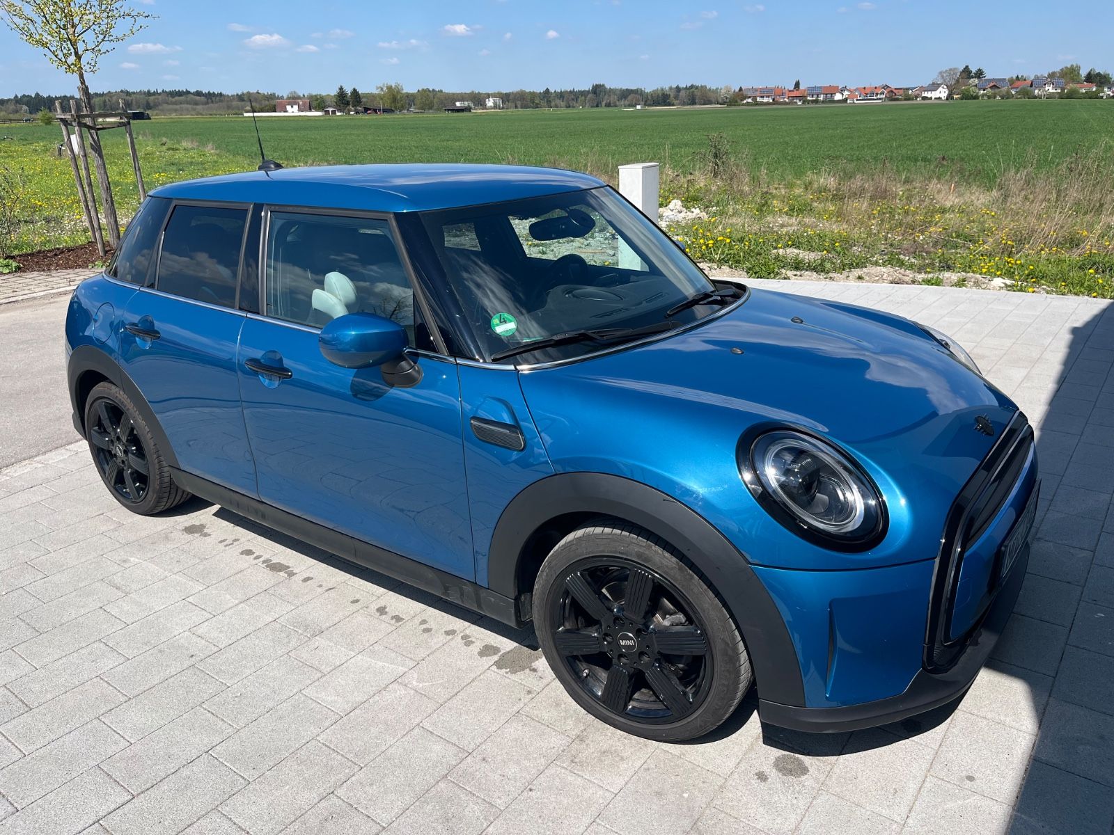 MINI One island Blue metallic