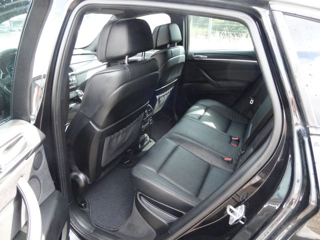 Fahrzeugabbildung BMW X6 xDrive40d/M-Sport/HUD/GSD/Leder/Xenon/SoftCl