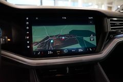 VW Touareg TDI R-Line | Leder | HuD | Luftfederung VW Touareg TDI R-Line | Leder | HuD | Luftfederung