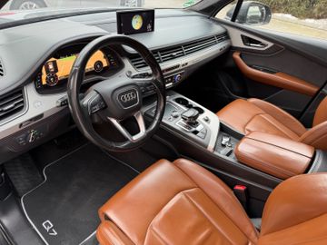 Audi Q7 - 12