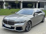 BMW M760Li xDrive V12 Executive Lounge  - BMW M760 aus 2020