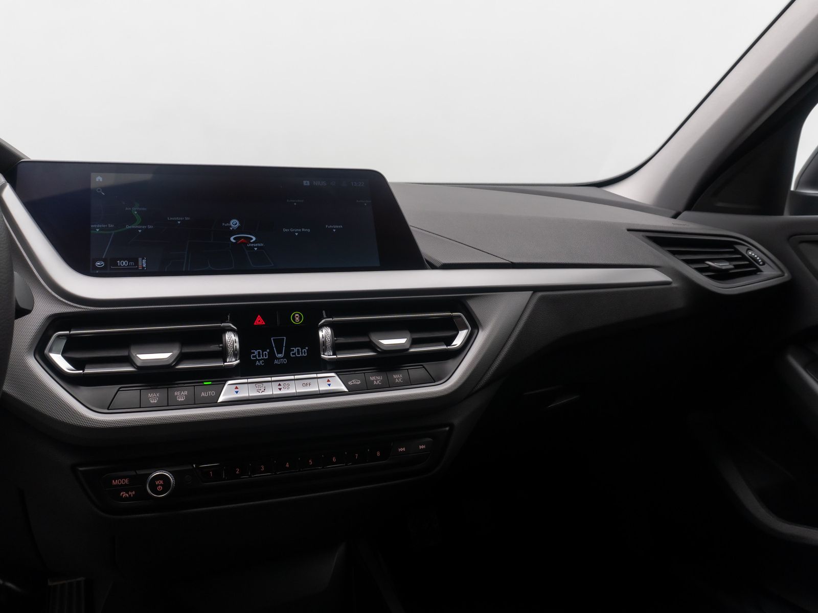 Fahrzeugabbildung BMW 118d Advantage PDC GeschwindigReg DAB CockpitPro