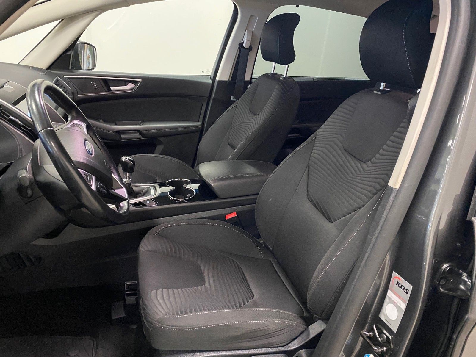 Fahrzeugabbildung Ford S-Max 2.0 TDCI EcoBlue Edition+NAVI+AHK+KAMERA++