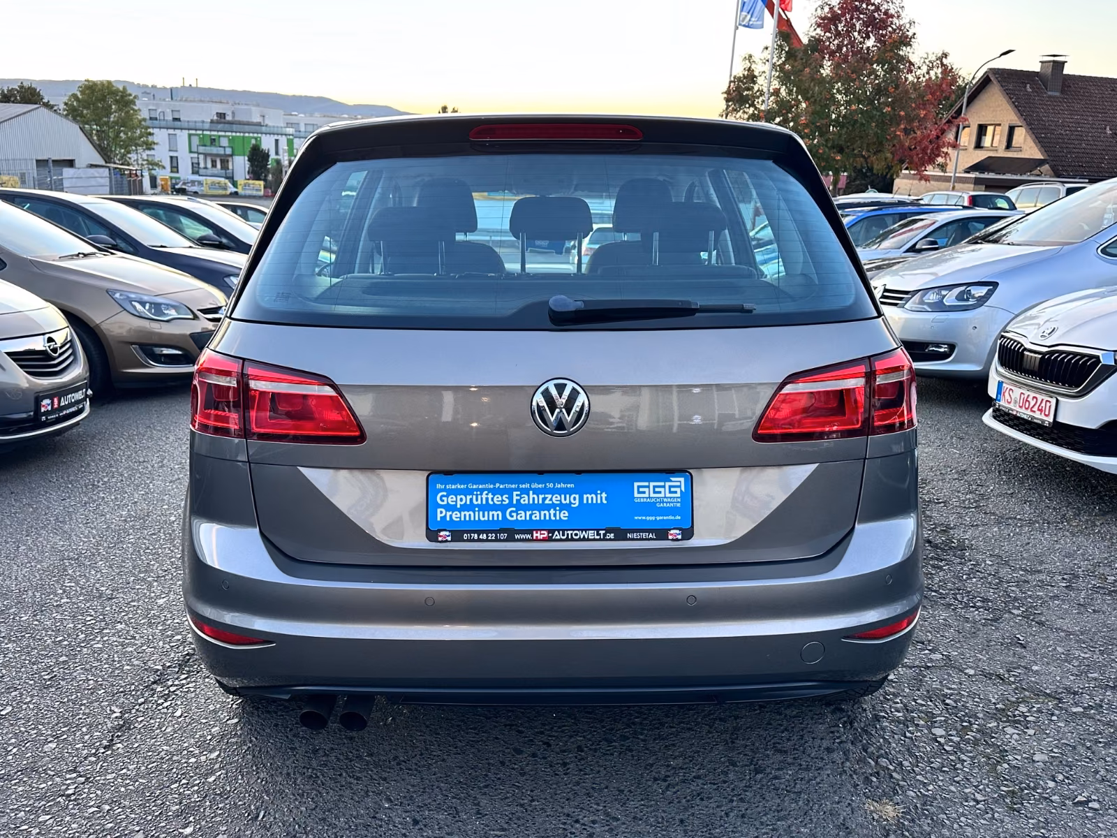 Volkswagen Golf Sportsvan VII 125PS Highline SitzHz AHK PDC
