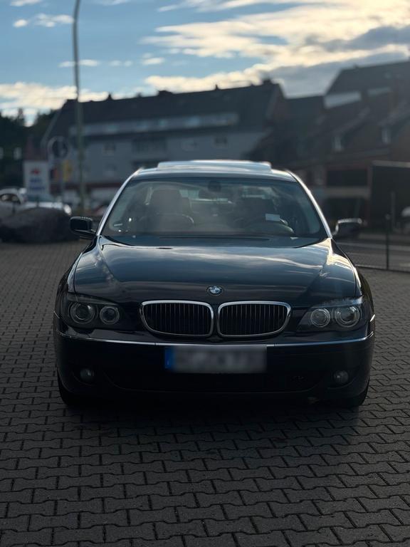 BMW 730