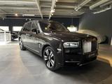 Rolls-Royce Cullinan Voll!! Panor. 22" RearTV Navi LED Klima - Rolls-Royce Cullinan aus 2019