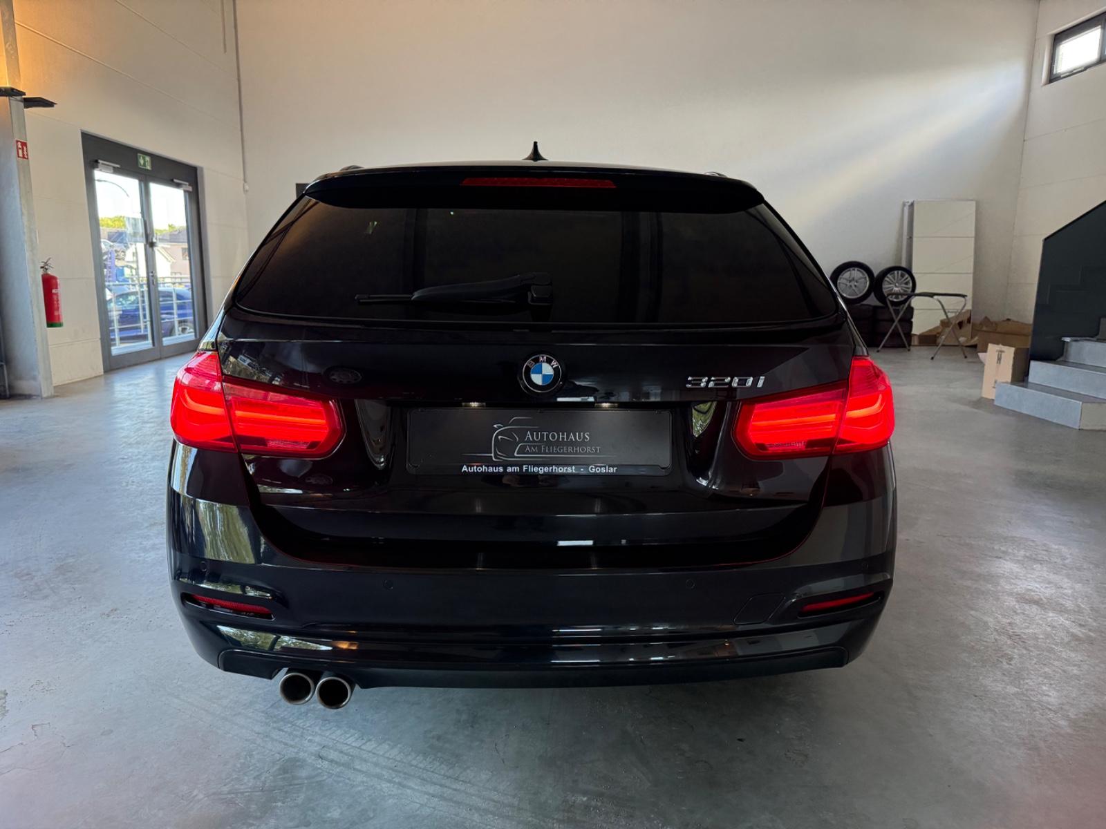 BMW 320i Touring Advantage LED/Memory/HUD/Pano/ACC