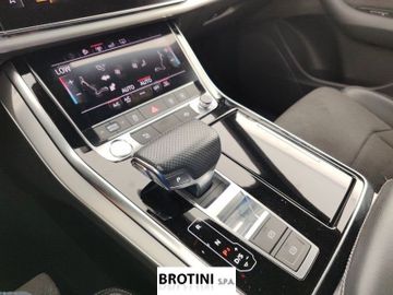 Audi Q8 - 11