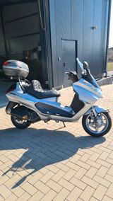 Piaggio X8 200 - PIAGGIO ROLLER 200