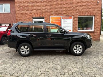 Toyota Land Cruiser - 10
