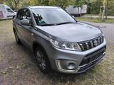 Suzuki Vitara 1.4 BOOSTERJET(Garantie3+7) 4x2 Automatik - silberne Suzuki Vitara