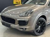 Porsche Cayenne *Bose*Panorama*SitzHz*SitzbeL.14Wegem.Si - Porsche in Kerpen