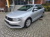 Volkswagen VW Jetta, Benzin, 105 PS, Klimaanlage, SZH... - gebrauchte VW Jetta aus dem Jahr 2015