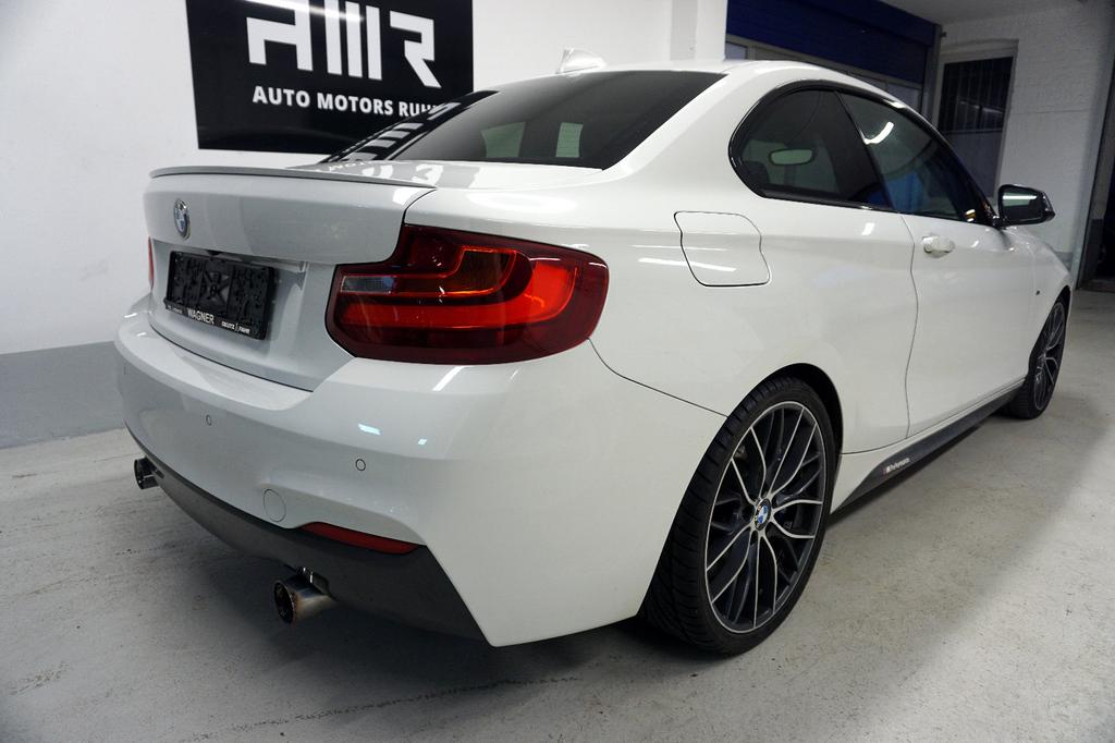 BMW M235