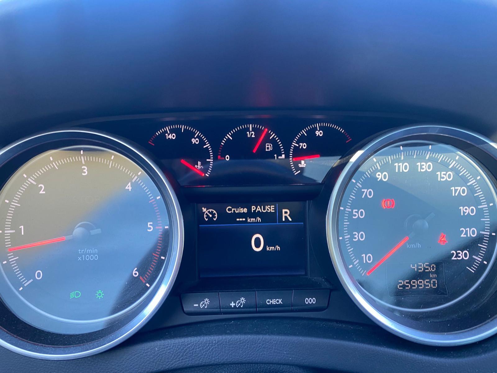 Peugeot 508 2015 — photo 14