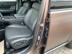 Santa Fe 1.6 T-GDI Hybrid 176 kW 4WD Calligraphy – Bild 10