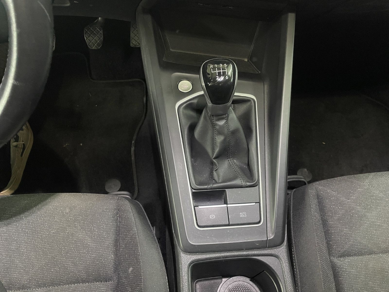 Fahrzeugabbildung Volkswagen Golf VIII*Standheizung*Kamera*Navi*ACC*SitzHZ*