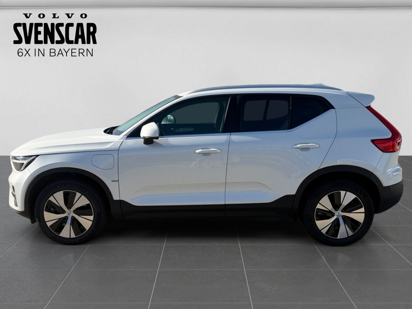 Volvo XC40 Core Recharge Plug-In Hybrid 2WD StandHZG D imagem 2