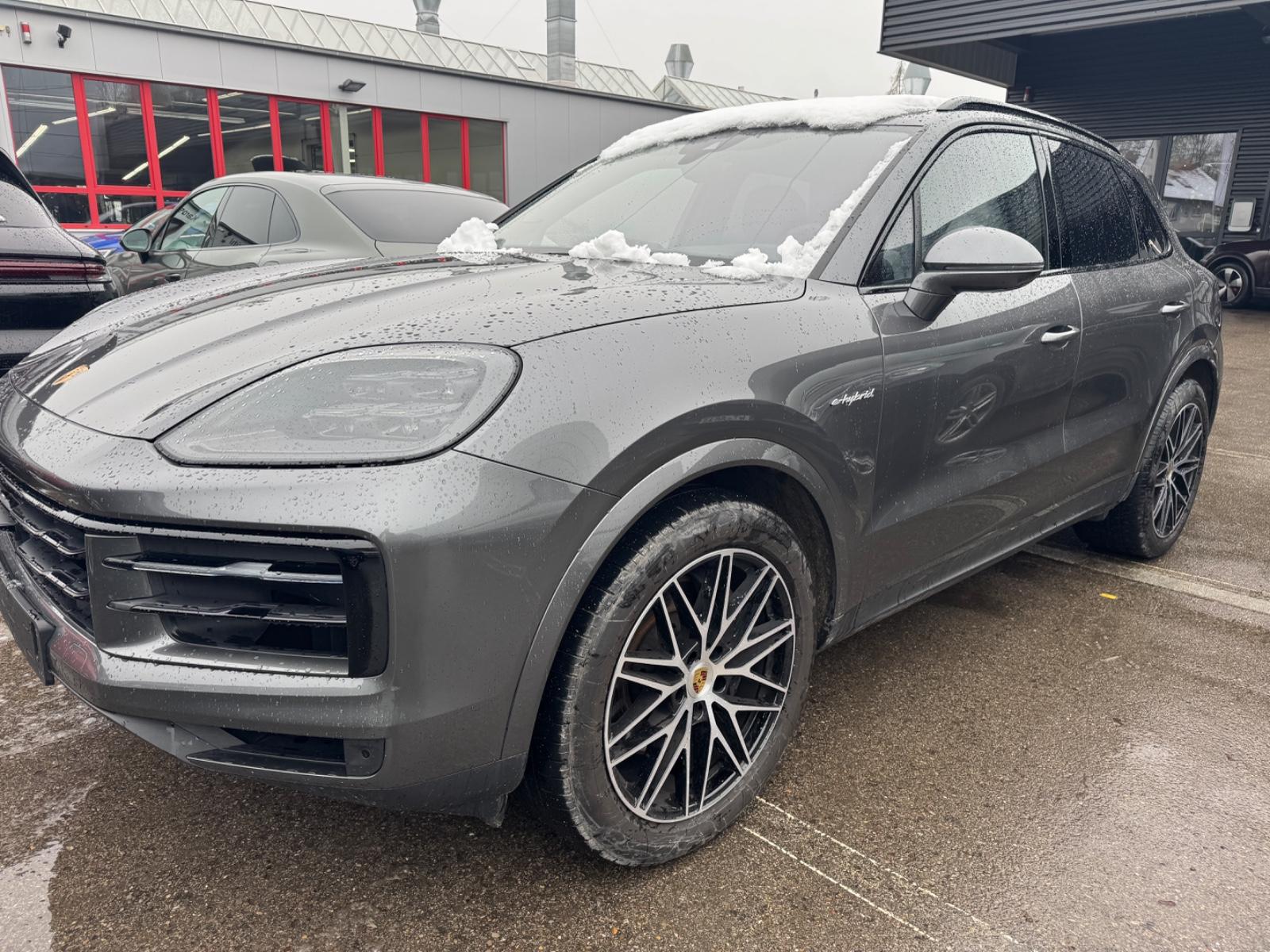 Porsche Cayenne E-Hybrid Pano/Luft/HD-Matrix/Inno/BOSE