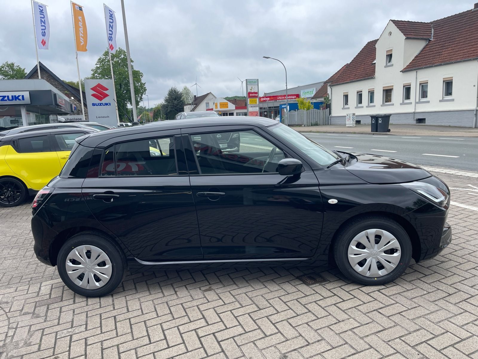 Fahrzeugabbildung Suzuki Swift 1.2 Dualjet Hybrid Club CarPlay/DAB/LED
