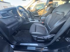 Fahrzeugabbildung Kadjar Bose Edition 4x4 BLUE dCi 150