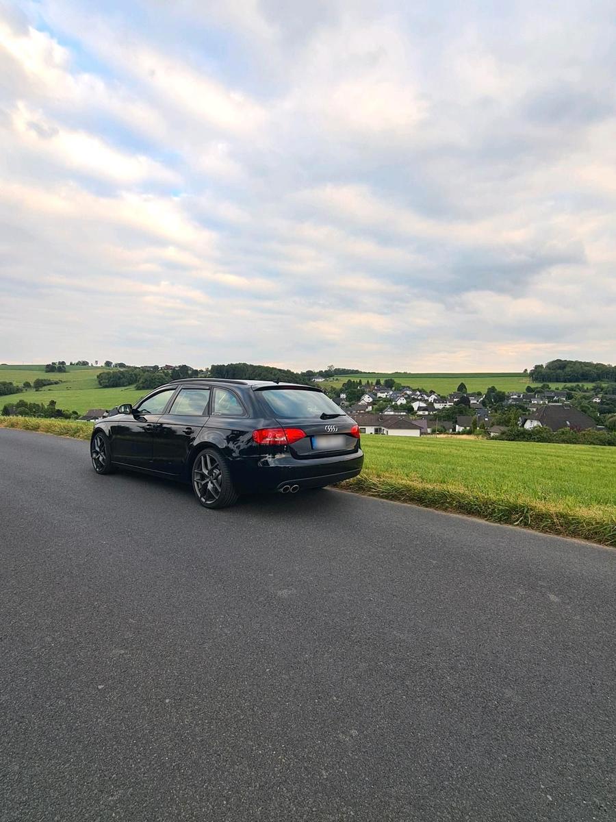 Audi A4 2009 — engine 160 HP (118kW)