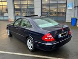 Mercedes-Benz E 280 ELEGANCE+AUTOMATIK+SCHIEBEDACH - Mercedes-Benz E 280 mit Benzin-Antrieb