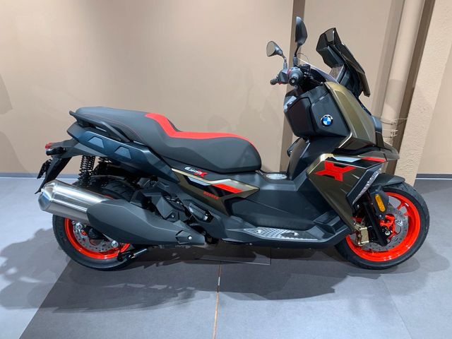 BMW C 400 X 2025 Modell,einiges neu