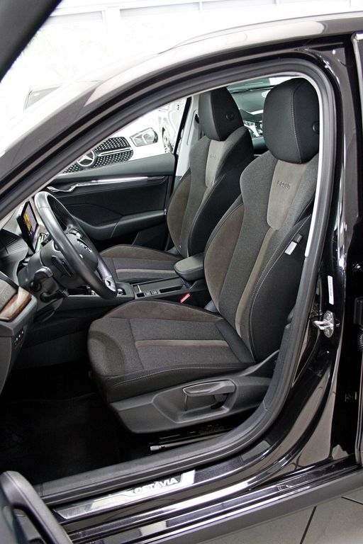 Skoda Octavia Scout 4x4 First Edition AHK NETTO 23.800