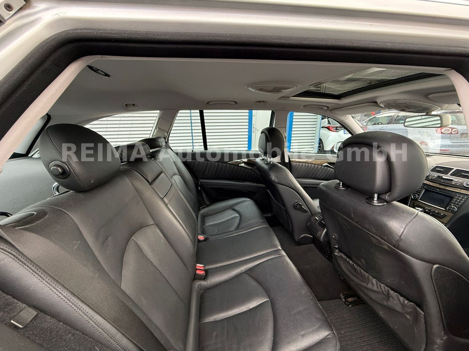 Fahrzeugabbildung Mercedes-Benz E 280  T-Modell Avantgard, ESSD, Leder, Xenon