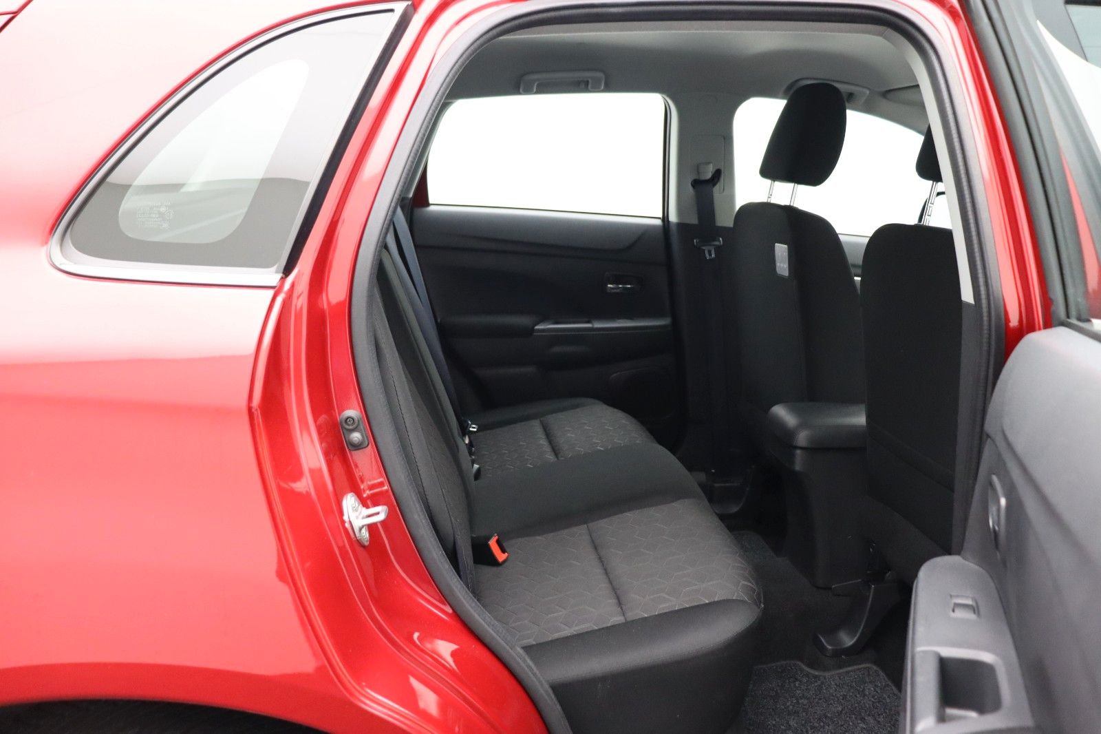 Fahrzeugabbildung Mitsubishi ASX 2.0 Intro Edition 2WD