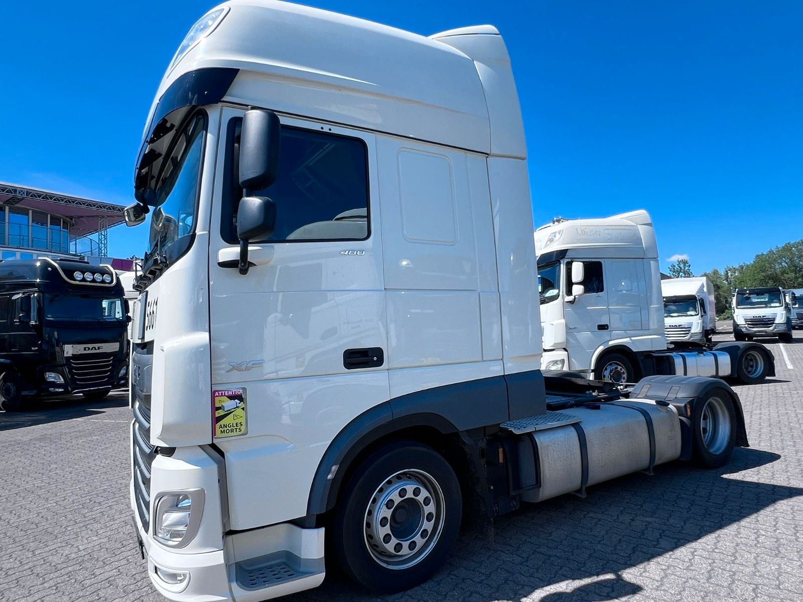 Fahrzeugabbildung DAF XF 480 FT, Low Deck