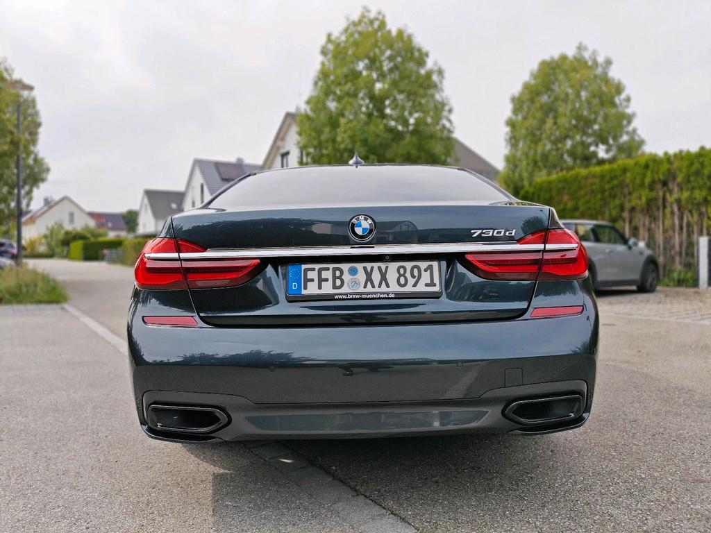 BMW 730