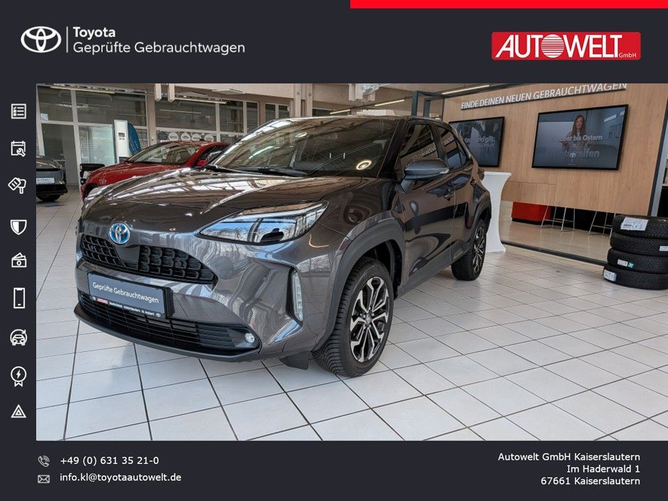Fahrzeugabbildung Toyota Yaris Cross Team Deutschland Rückfahrkamera