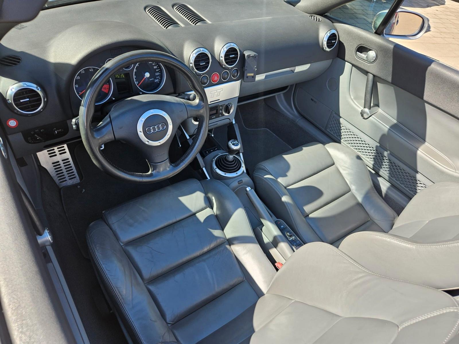 Audi TT Coupe/Roadster 1.8 T Roadster quattro