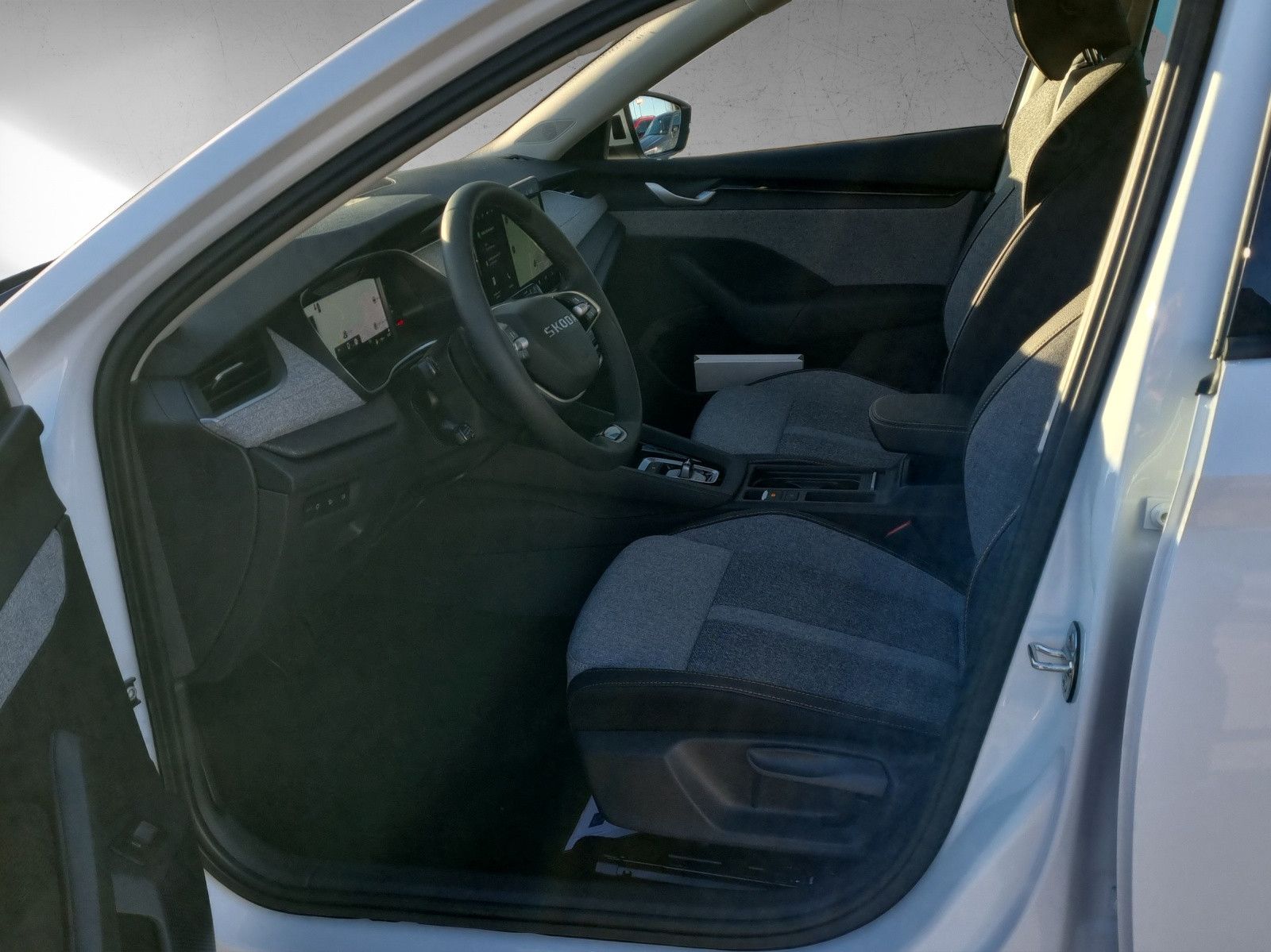 Fahrzeugabbildung SKODA Octavia Combi Tour 2,0 TDI 110KW/150PS AHK