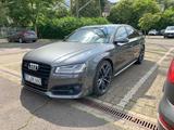 Audi S8 Plus Daytonagrau Vollausstattung - Audi S8: Plus