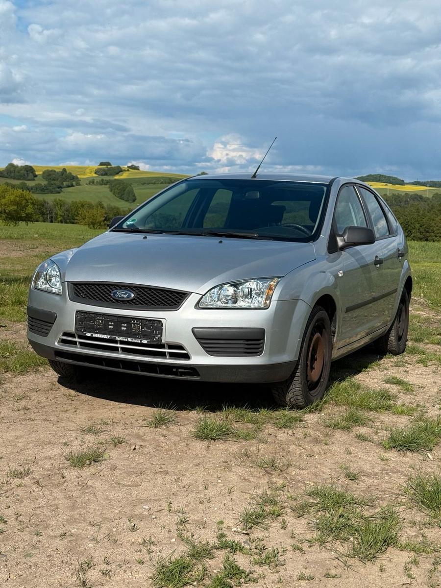 Ford Focus 2006 — engine 145 HP (107kW)