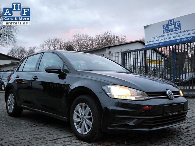 Volkswagen Golf 1.4 TSI KLIMA TEMPOMAT PDC SHZG