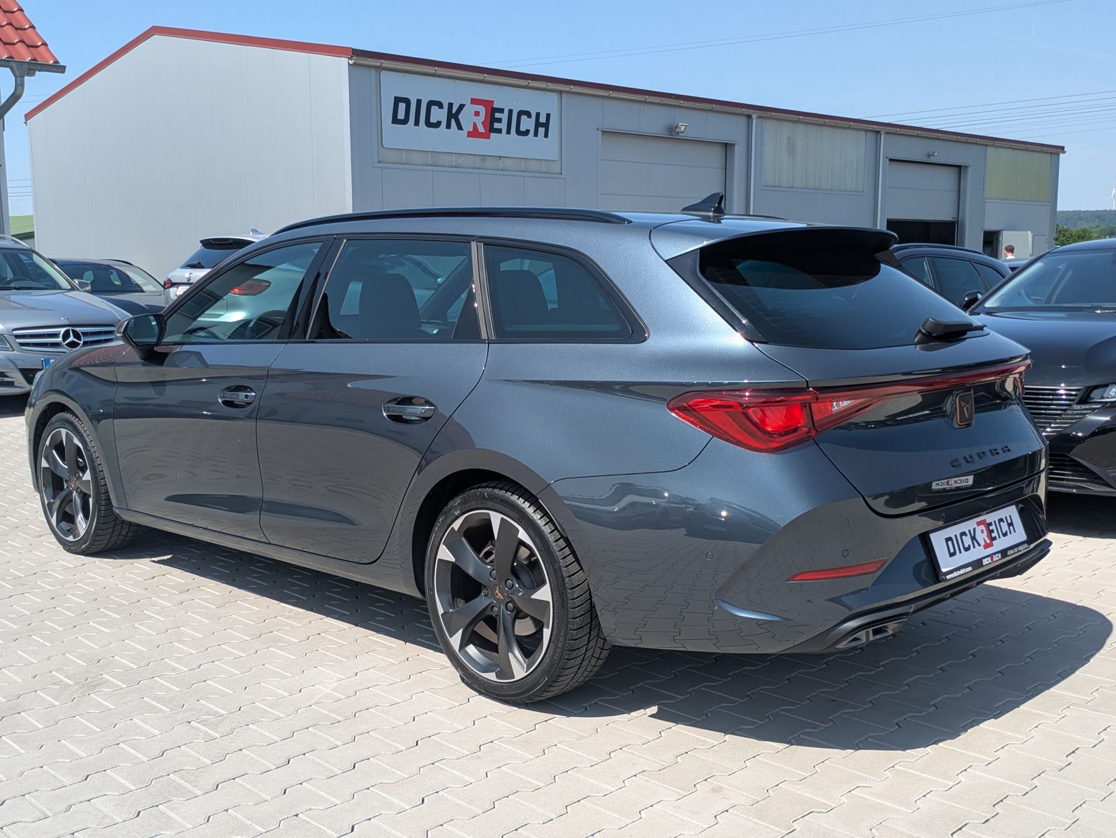 Fahrzeugabbildung CUPRA Leon 1.5 eTSI DSG MATRIX-LED*ACC*APP*KAMERA*18"