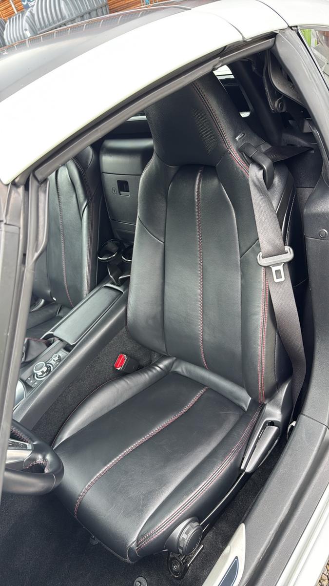 Mazda MX-5 Sports-Line RF 2.0 160PS