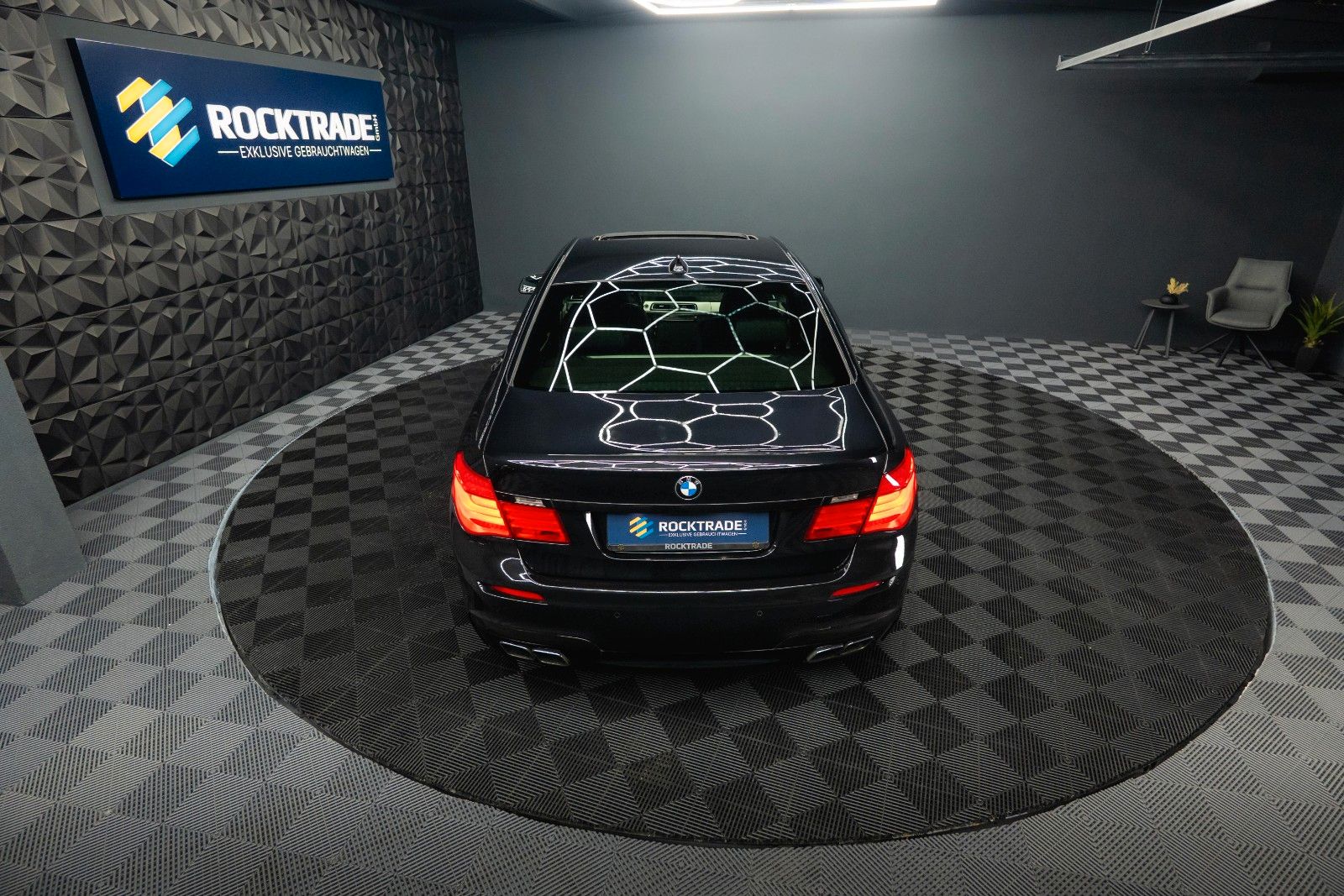Fahrzeugabbildung BMW 740d M-Sport Black Edition *FULL Options*LESEN!*