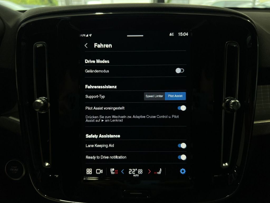 Volvo XC40 B4 Plus Dark ACC BLIS Kamera 19Zoll LED H/K