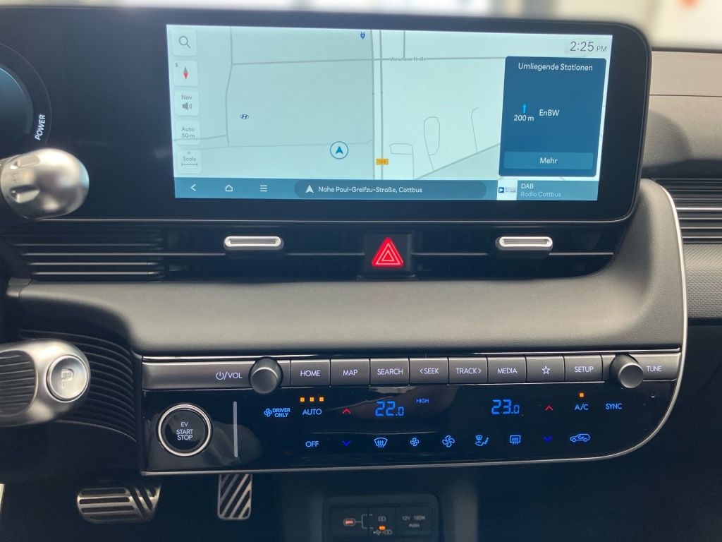 Fahrzeugabbildung Hyundai IONIQ 5 2WD 84kWh Centriq 2xKlima AUT KlimaA SHZ