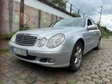 Mercedes-Benz Mercedes E 280 cdi ,Avangart,xenon,leder,n... - Mercedes-Benz E 280 in Duisburg