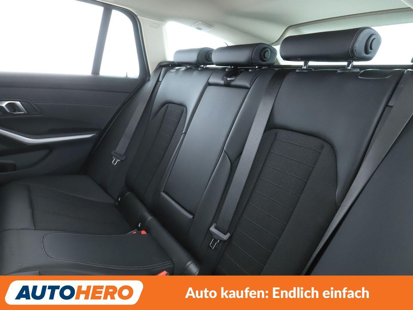 BMW 320i Advantage Aut.*HUD*LED*NAVI*AHK*SHZ*PDC*