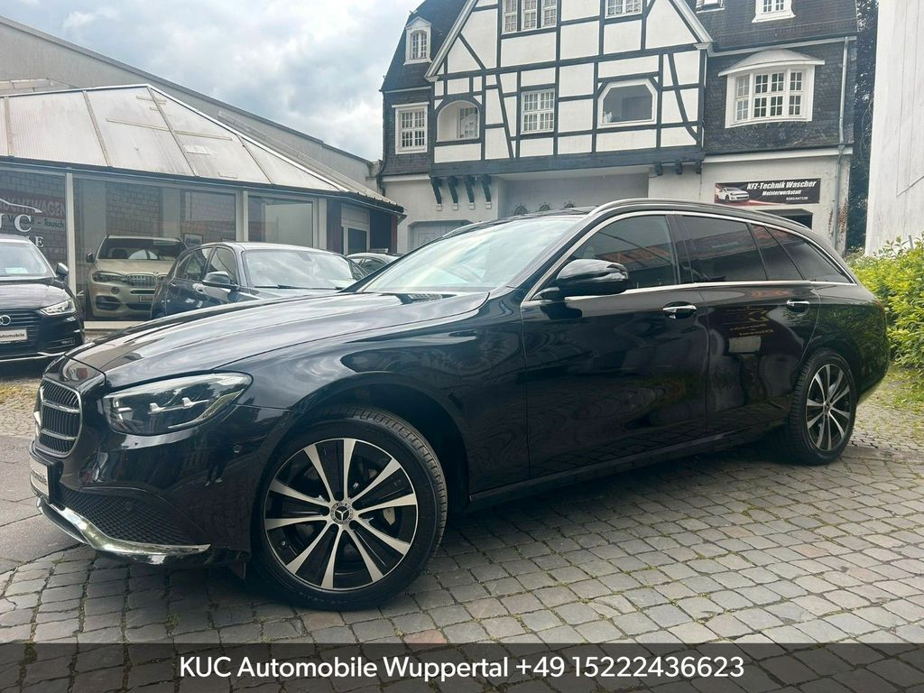 Image of Mercedes-Benz E 300