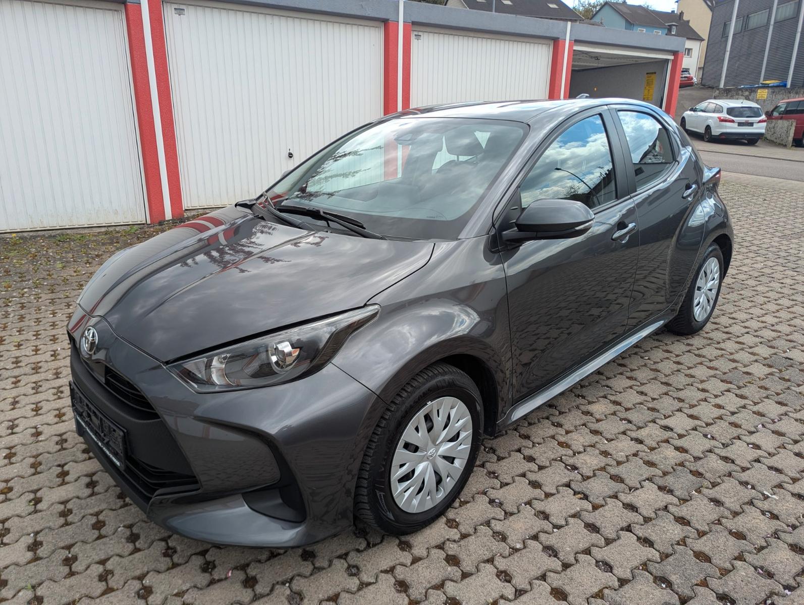 Toyota Yaris 1.0 Comfort *Scheckheft*1.Hand*Klima*ACC*